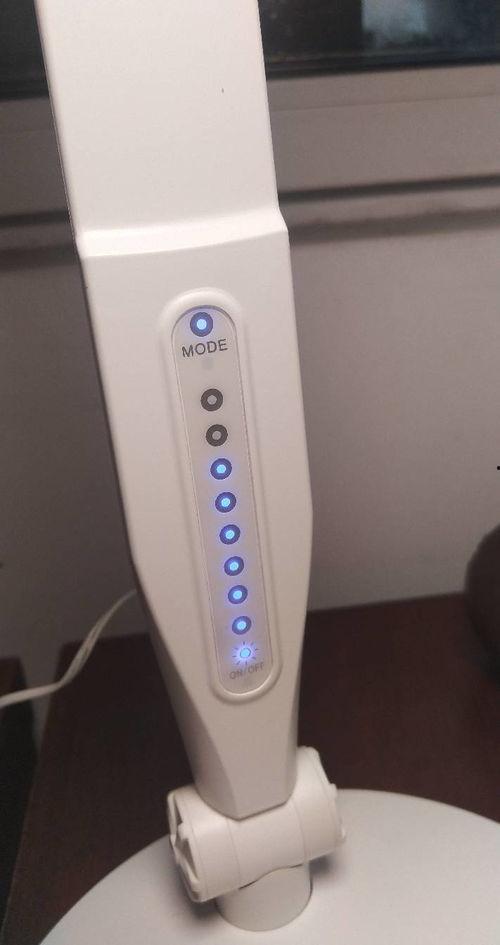 国产护眼灯评测视频下载